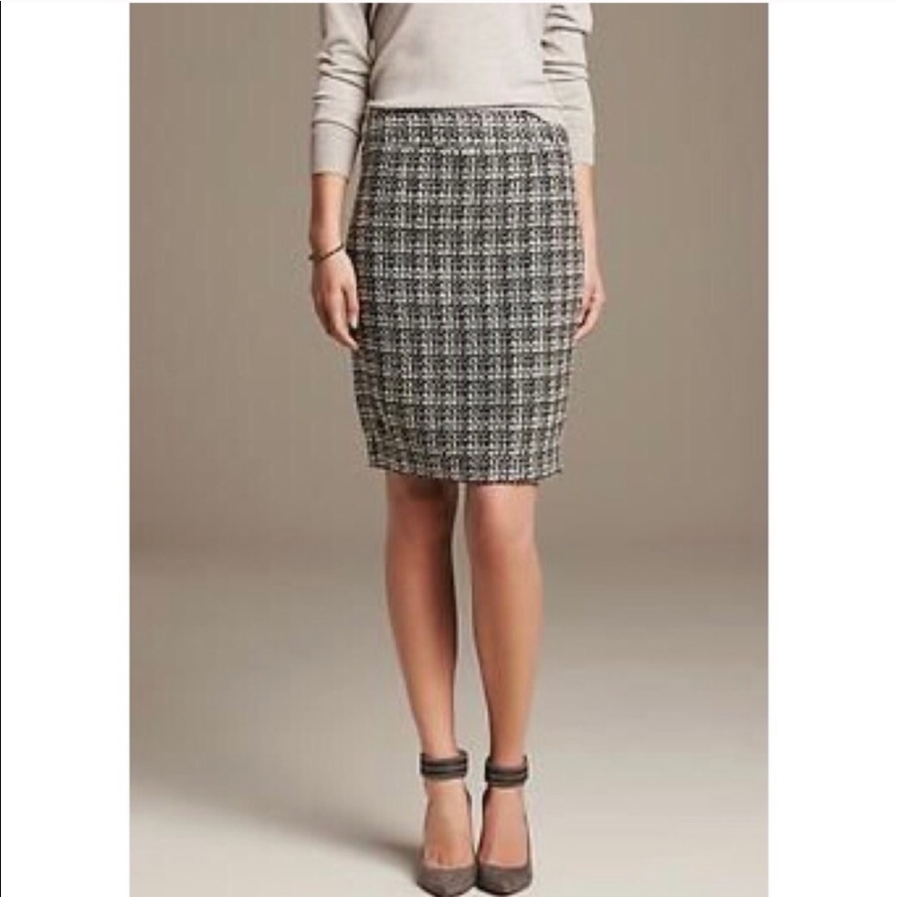 Banana Republic tweed skirt